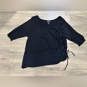 St. John size XL black top